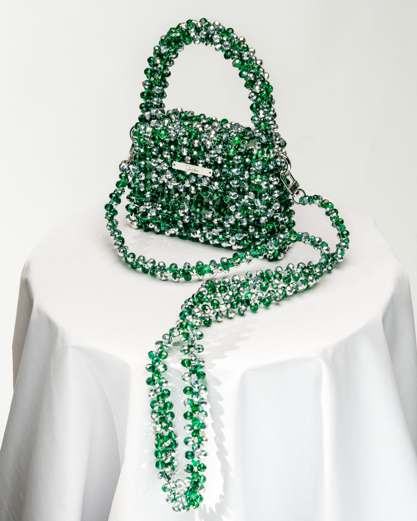 DUCHESS Passion Green & Silver